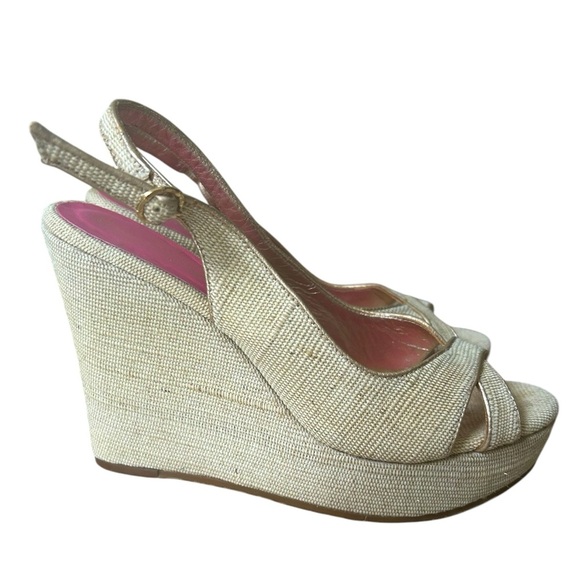 Lilly Pulitzer Elegant Beige and Gold Wedge Sandals size 6 - Picture 2 of 13